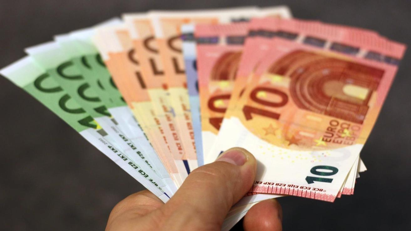 Hombre dejó de pagarle la pensión de alimentos a su hija de 29 años porque no quiere trabajar