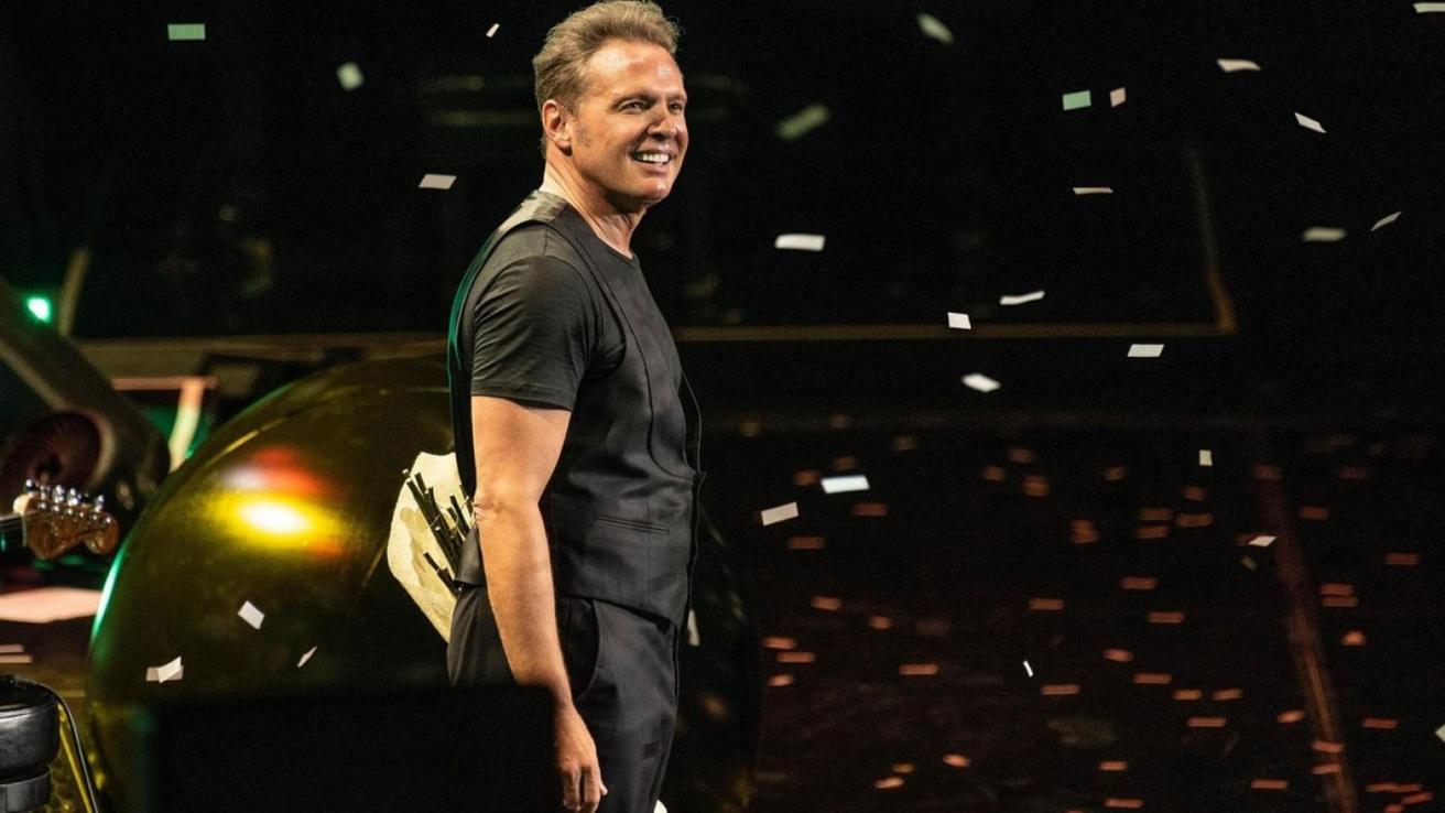 “De pronto flash”: Luis Miguel fue captado junto a su nueva polola durante sus vacaciones en España