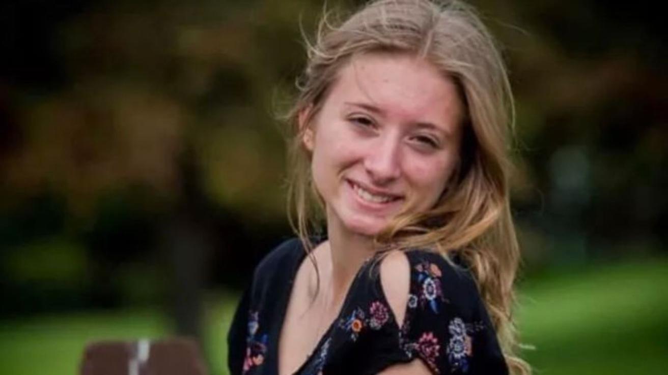 Joven iba a una fiesta con amigos y se equivocó de casa: Dueño les disparó y ella murió