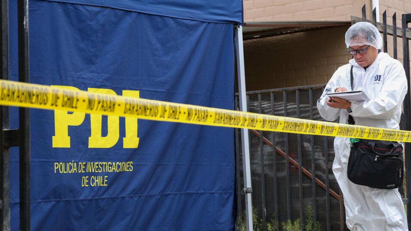 Indagan homicidio de joven en Lo Espejo: Lo habrían baleado