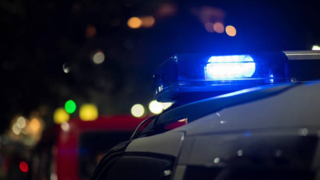 Hombre festejaba cumpleaños y murió al electrocutarse con micrófono que agarró para hacer karaoke